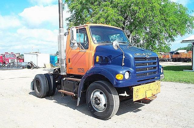 2000 STERLING L7500 Jackson Minnesota Photo #0082288A