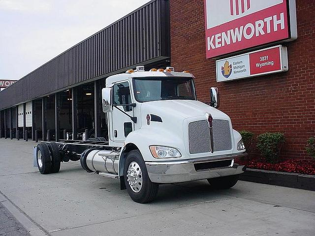 2011 KENWORTH T370 Dearborn Michigan Photo #0082299A