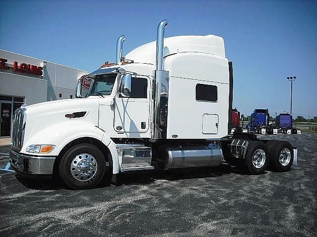 2011 PETERBILT 386 Sauget Illinois Photo #0082371A