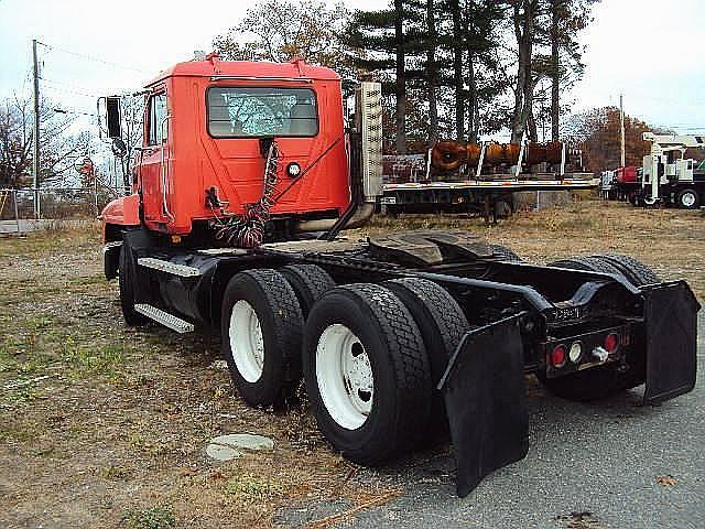 2001 MACK CH613 Seabrook New Hampshire Photo #0082382A