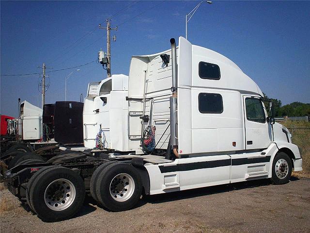 2005 VOLVO VNL64T780 Memphis Tennessee Photo #0082391A