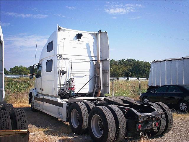 2005 VOLVO VNL64T780 Memphis Tennessee Photo #0082391A