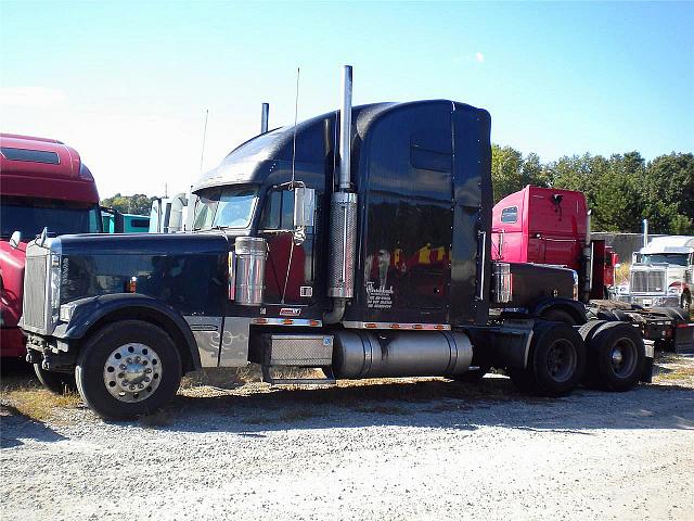 2005 FREIGHTLINER FLD13264T-CLASSIC XL Atlanta Georgia Photo #0082468A