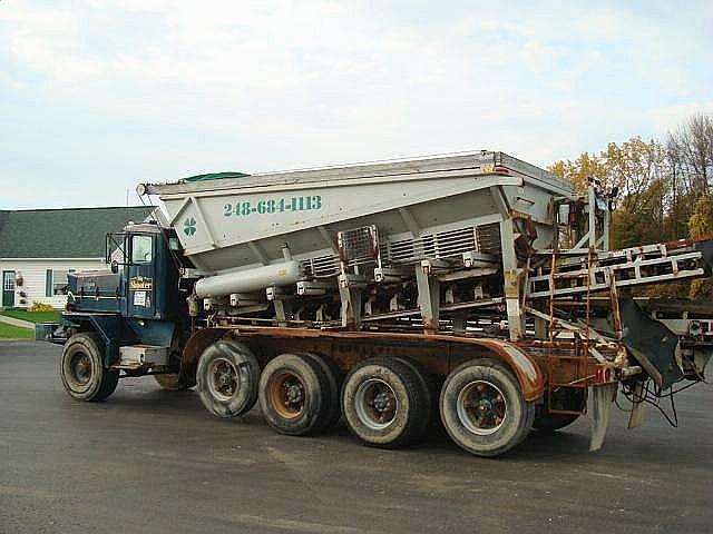 1988 OSHKOSH F2546-3A Sebewaing Michigan Photo #0082476A