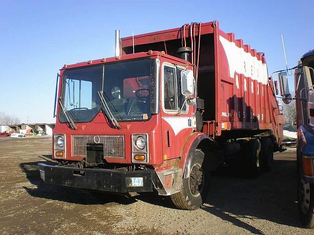 1986 MACK MR600 Lakeville Minnesota Photo #0082523A