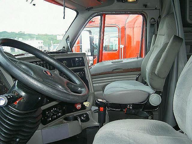 2007 KENWORTH T2000 Kansas City Missouri Photo #0082709A