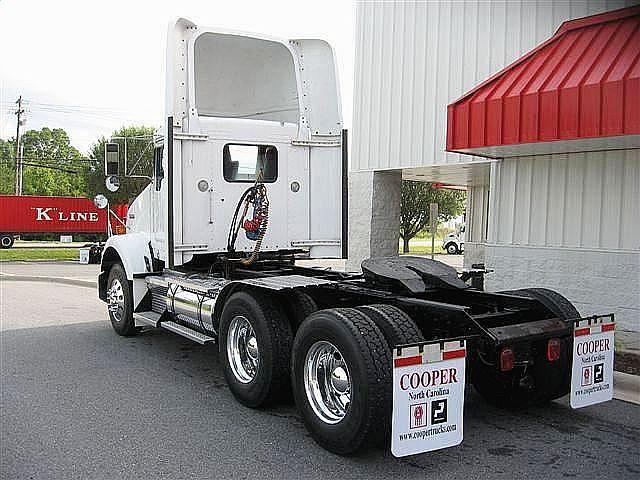 2001 KENWORTH T800 Durham North Carolina Photo #0082738A