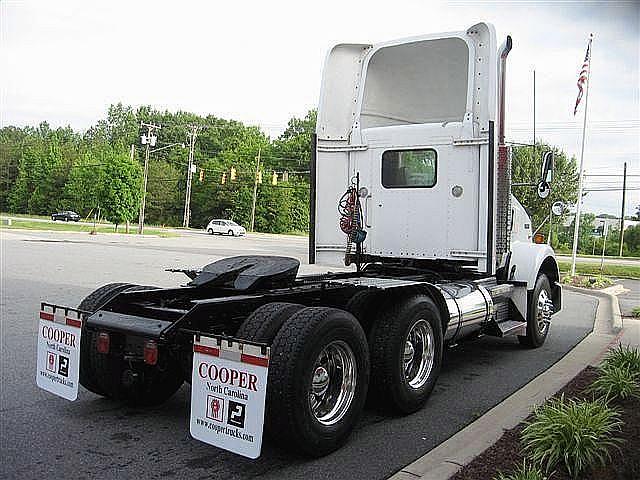 2001 KENWORTH T800 Durham North Carolina Photo #0082738A