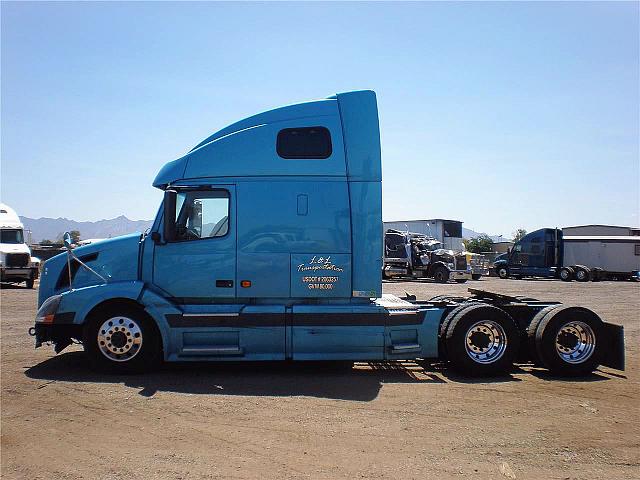 2006 VOLVO VNL64T670 Phoenix Arizona Photo #0082747A