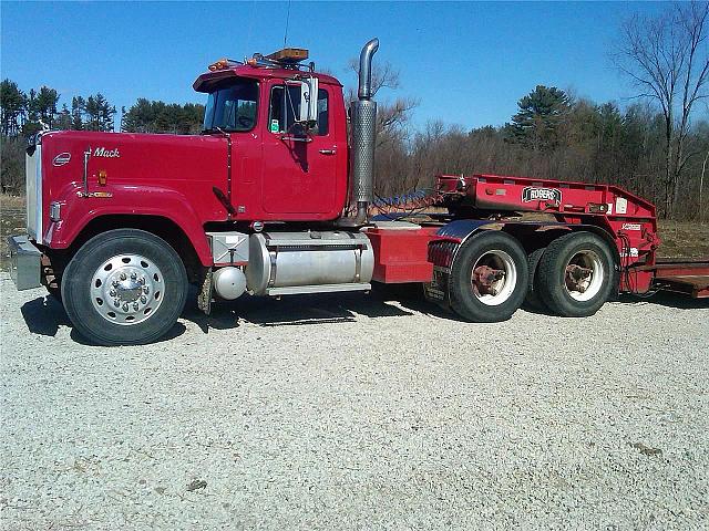 1987 MACK SUPERLINER RW713 Boston Massachusetts Photo #0082770D