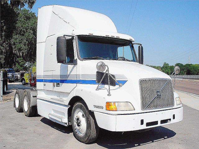 1999 VOLVO VNL64T610 Tampa Florida Photo #0082777A