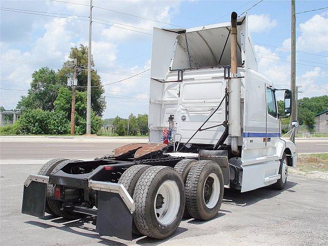 1999 VOLVO VNL64T610 Tampa Florida Photo #0082777A