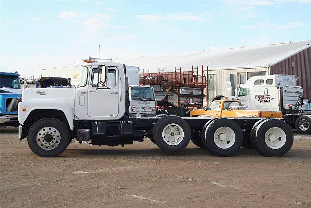 1988 MACK R688ST Jackson Minnesota Photo #0082807C