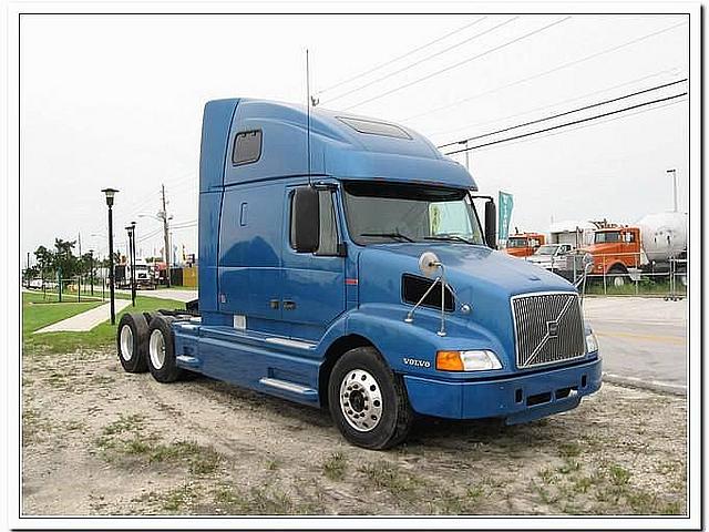 2002 VOLVO VNL64T660 Miami Florida Photo #0082843A