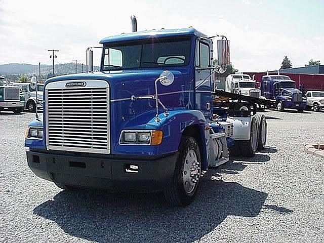 2000 FREIGHTLINER FLC12064ST Spokane Washington Photo #0082860A