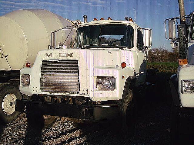 1988 MACK DM685S Caledonia New York Photo #0082886A