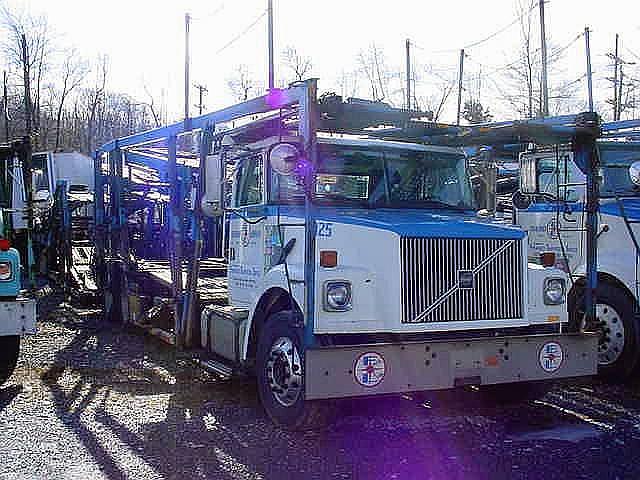 2000 VOLVO WAH64 Coopersburg Pennsylvania Photo #0082910B