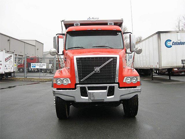 2010 VOLVO VHD84F200 Bloomsbury New Jersey Photo #0082956A