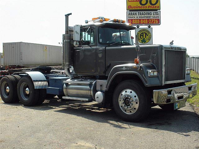 1987 MACK SUPERLINER RW613 Salisbury Massachusetts Photo #0082996A