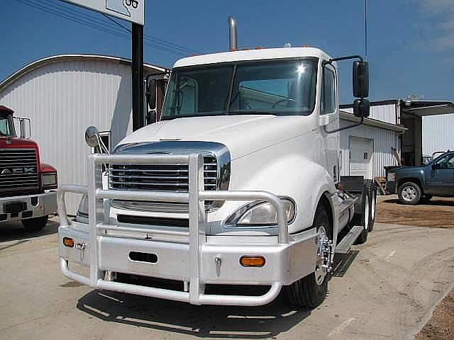 2006 FREIGHTLINER CL12064ST-COLUMBIA 120 COSMOS Minnesota Photo #0083077A