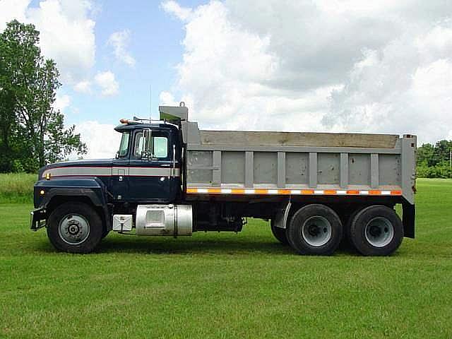 1995 MACK RD688S Salem Wisconsin Photo #0083165A