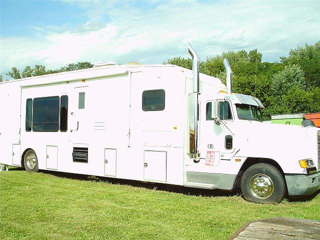 1994 FREIGHTLINER FL11264T Madrid Iowa Photo #0083281A