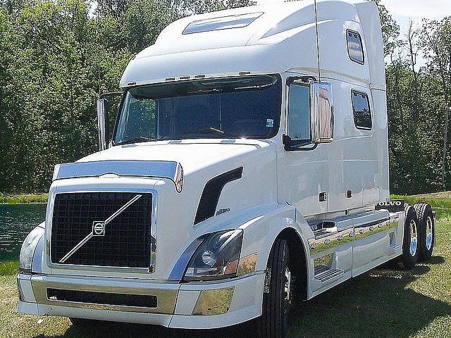 2008 VOLVO VNL64T780 Defiance Ohio Photo #0083293A