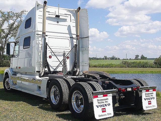 2008 VOLVO VNL64T780 Defiance Ohio Photo #0083293A