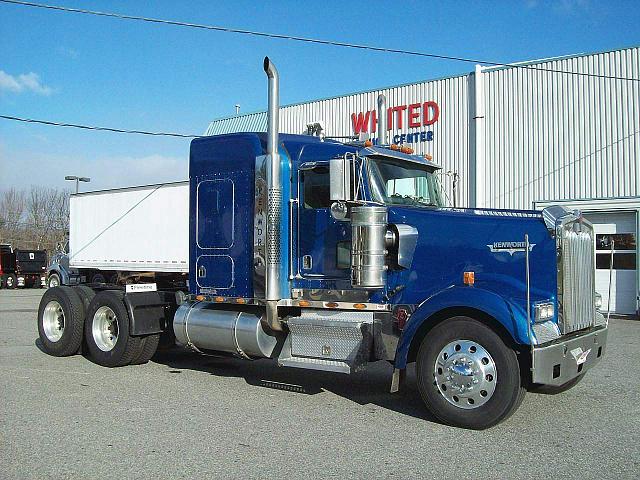 2004 KENWORTH W900L Auburn Maine Photo #0083317A