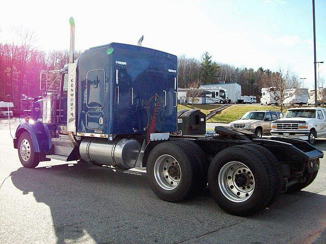 2004 KENWORTH W900L Auburn Maine Photo #0083317A