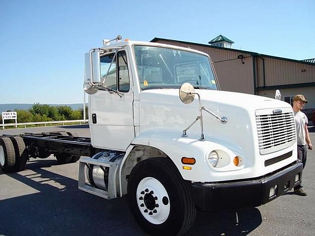 2004 FREIGHTLINER FL112 Frystown Pennsylvania Photo #0083320A