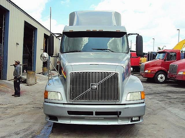 1999 VOLVO VNL64T610 Miami Florida Photo #0083322A