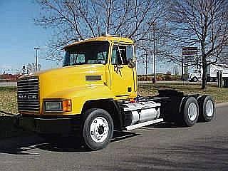 2000 MACK CH613 Rogers Minnesota Photo #0083342A