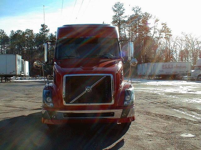 2011 VOLVO VNL64T730 ASHLAND Virginia Photo #0083358A