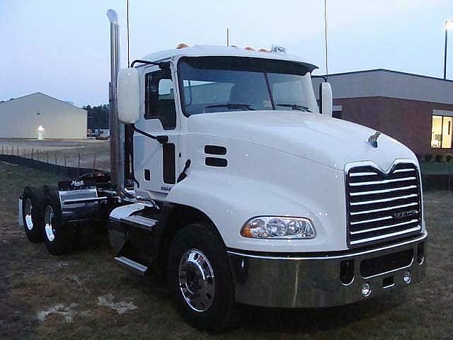 2011 MACK PINNACLE CXU613 Chester Virginia Photo #0083375A