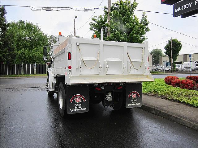 2011 FREIGHTLINER BUSINESS CLASS M2 106 Portland Oregon Photo #0083411A