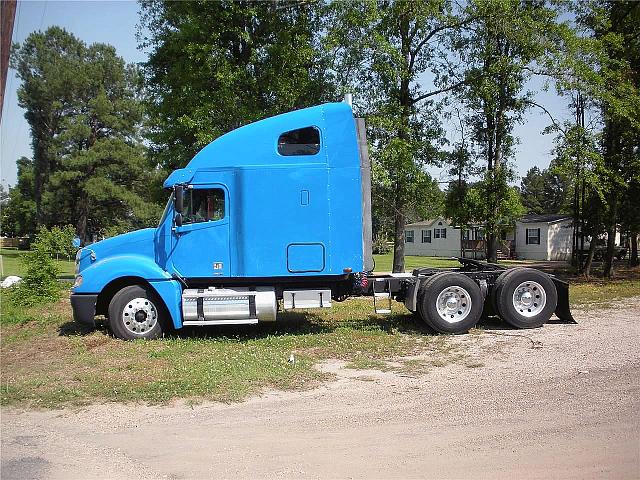 2005 FREIGHTLINER CL12064ST-COLUMBIA 120 Jasper Alabama Photo #0083714A