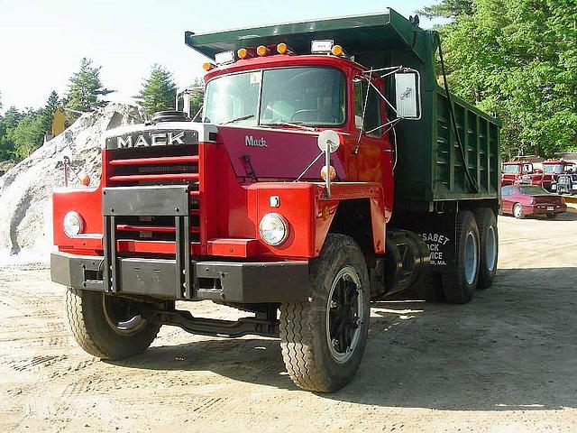 1987 MACK RD686SX Boston Massachusetts Photo #0083736A