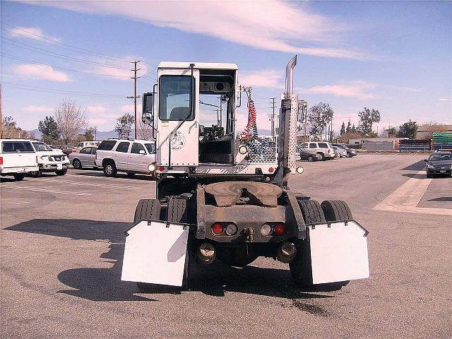 2003 CAPACITY TJ5000 Los Angeles California Photo #0083826C