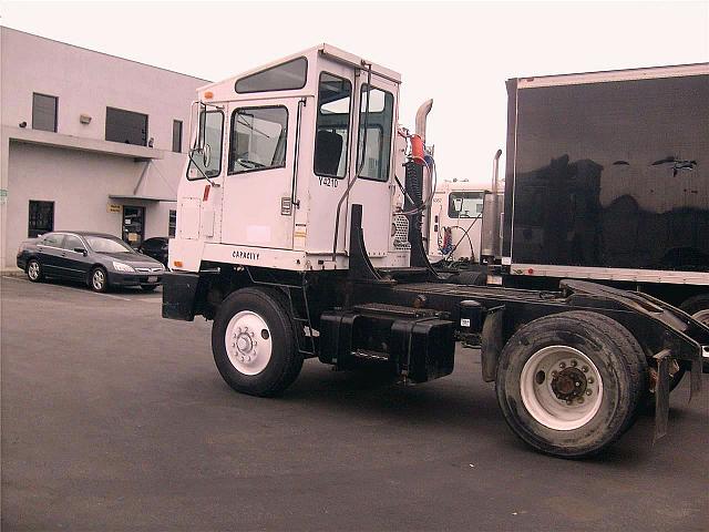 2004 CAPACITY TJ5000 DOT Los Angeles California Photo #0083889A