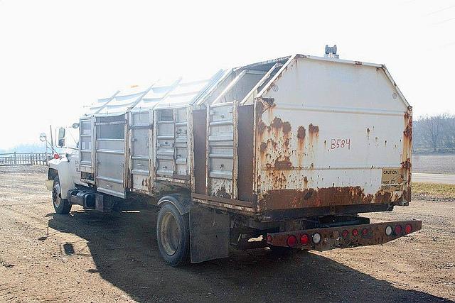 1993 FORD F700 Jackson Minnesota Photo #0084510A