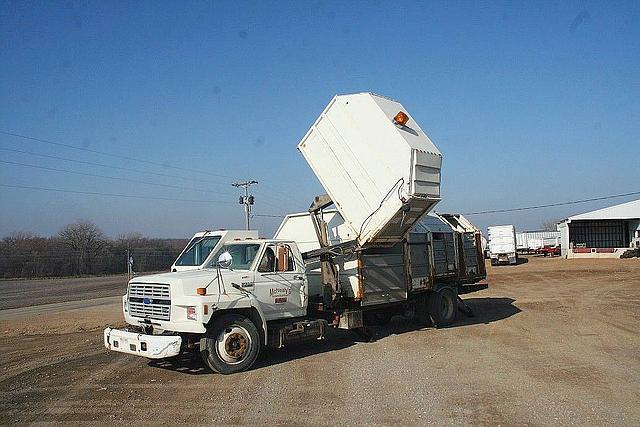 1993 FORD F700 Jackson Minnesota Photo #0084510A