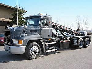 2001 MACK CH613 Broadview Heights Ohio Photo #0084557A