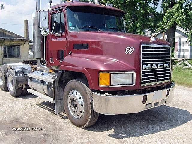 1997 MACK CH613 La Salle Illinois Photo #0084642D