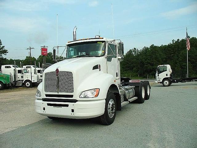 2011 KENWORTH T440 Durham North Carolina Photo #0085010A