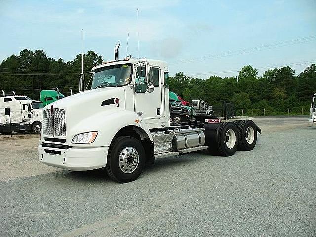 2011 KENWORTH T440 Durham North Carolina Photo #0085010A