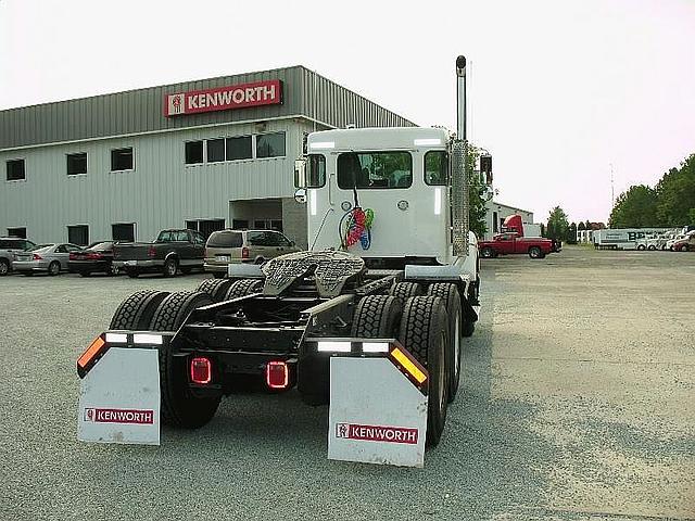 2011 KENWORTH T440 Durham North Carolina Photo #0085010A