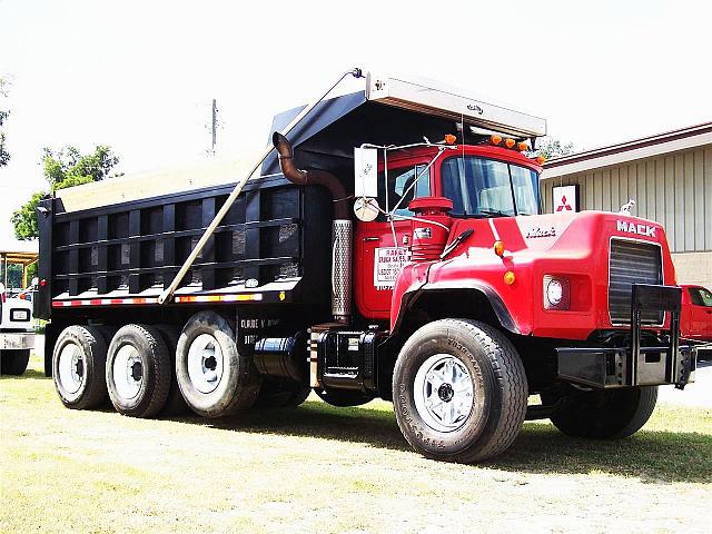 1995 MACK DM690S Ocala Florida Photo #0085142A