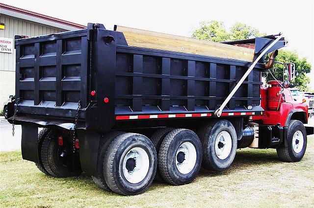 1995 MACK DM690S Ocala Florida Photo #0085142A