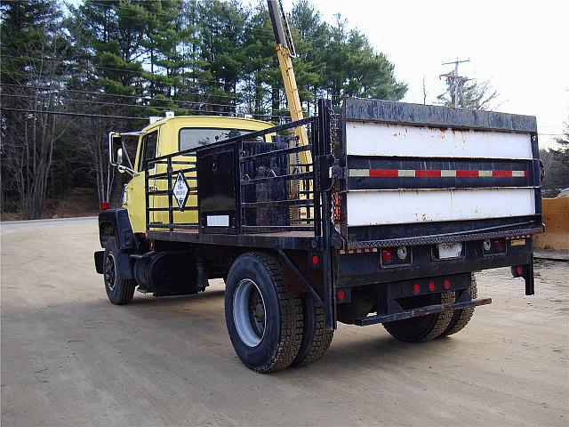 1988 FORD L8000 Newport New Hampshire Photo #0085158A